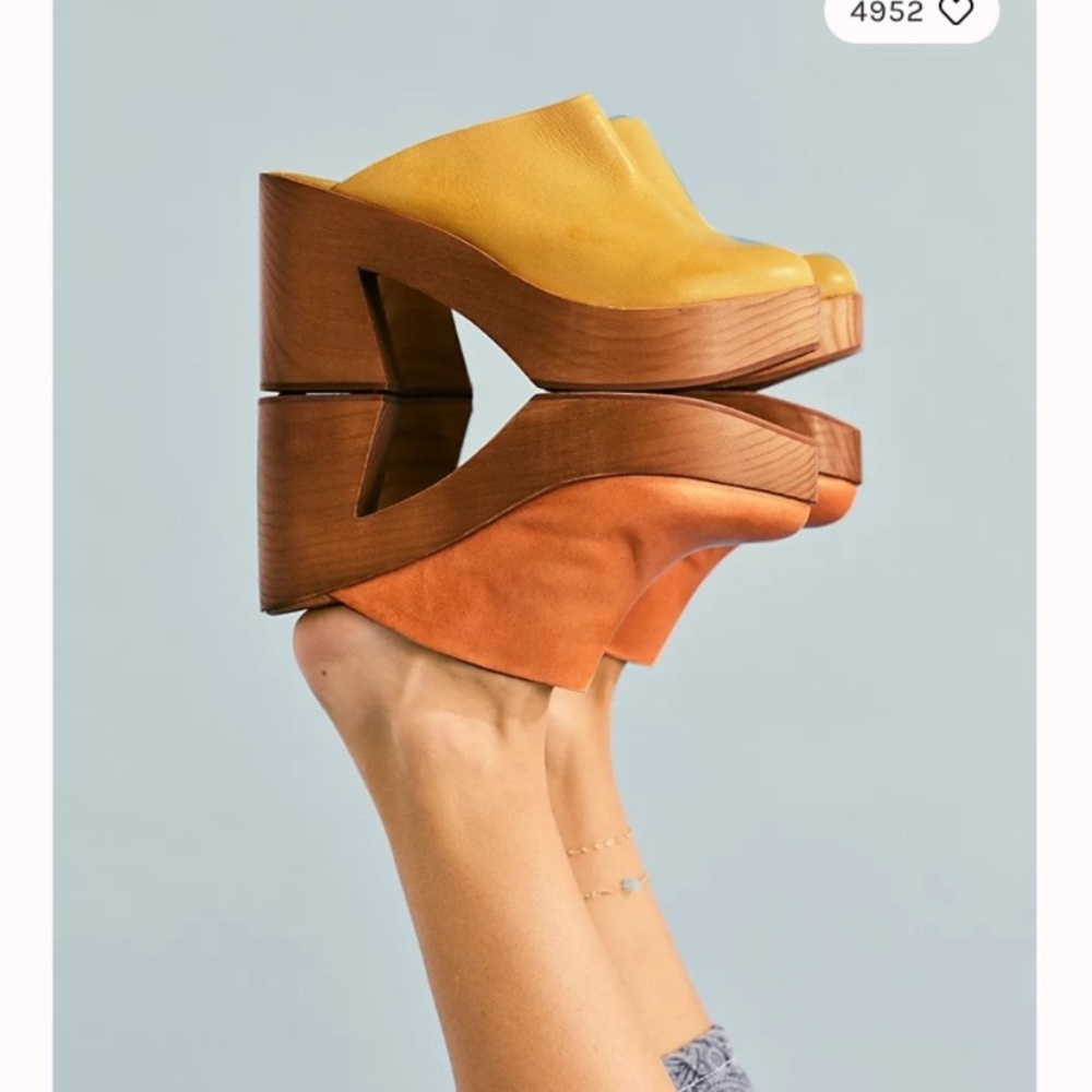 Free people clogs